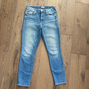 Mother The Looker Crop 27